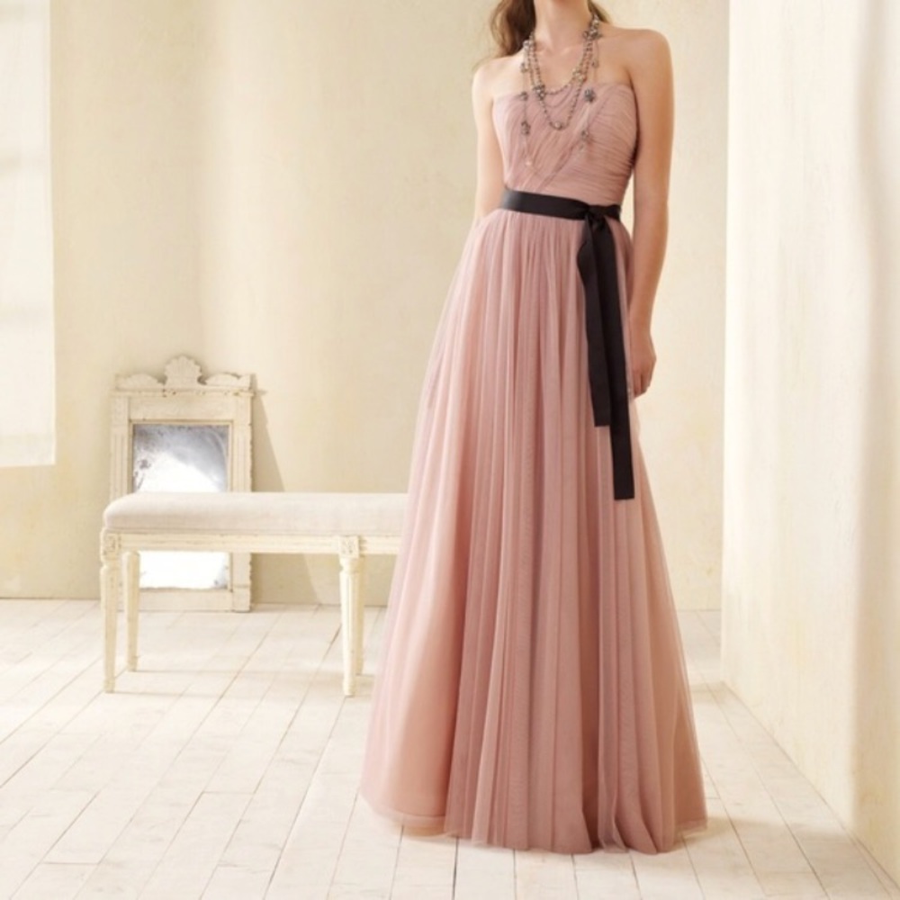 Beautiful Long strapless tulle dress in Blush